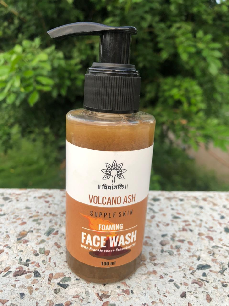 Volcano Ash Foaming Face Wash - 100 ml